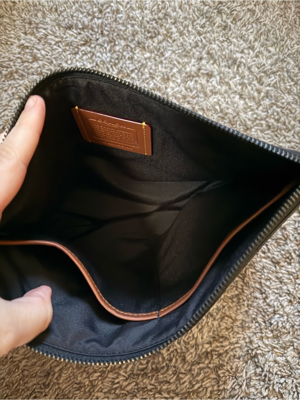 Coach Pouch - Picture 4 of 5
